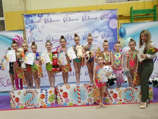 Юные гимнастки из Соликамска заработали 15 медалей в Екатеринбурге